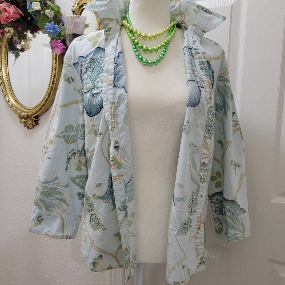 Blouse 👚 - Picture 6 of 7